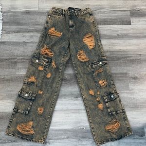 Riley ripped baggy cargo Jean. NWT